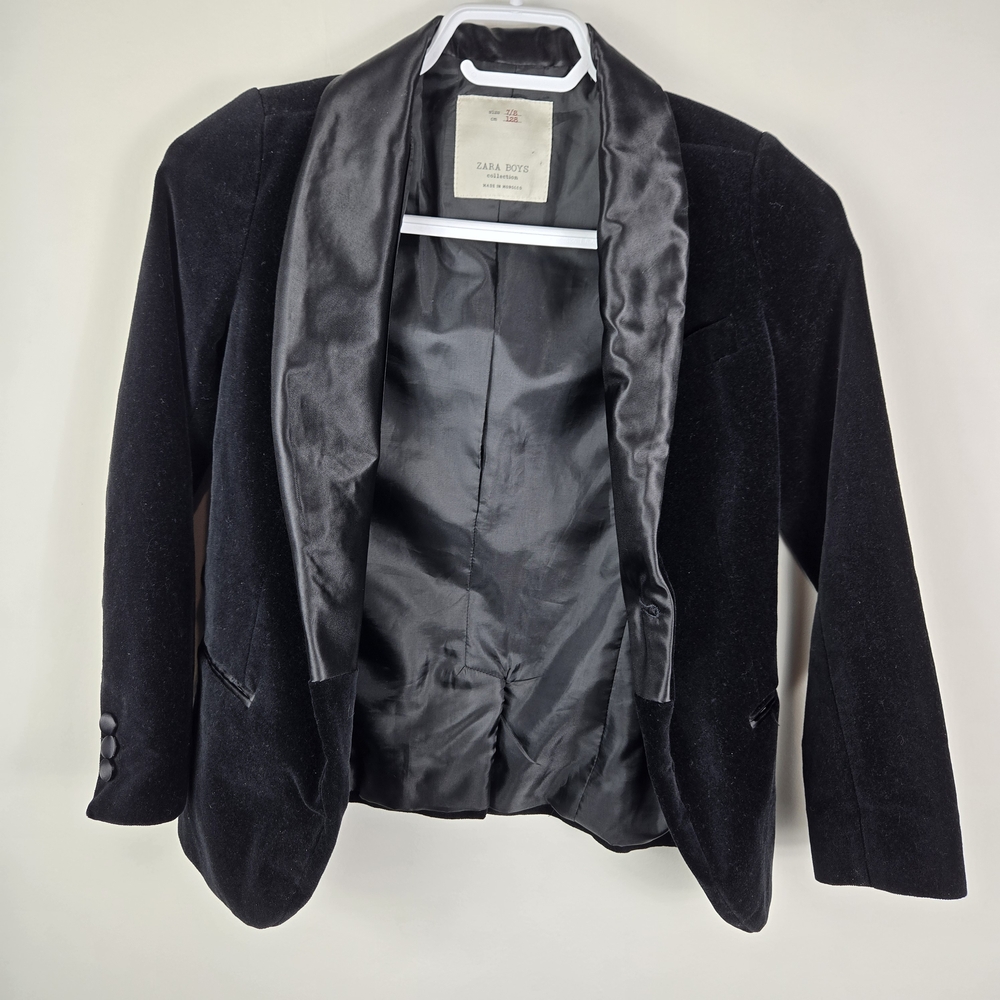 Zara Kids Black Velvet Lined Tuxedo Blazer  Jacket Missing Button 7/8Y